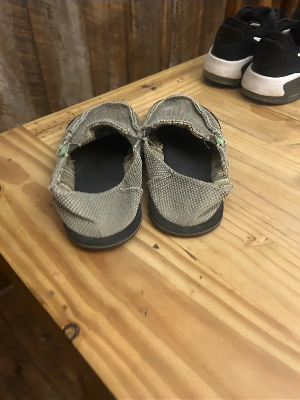 Casual Slip-On Canvas Shoes in Beige